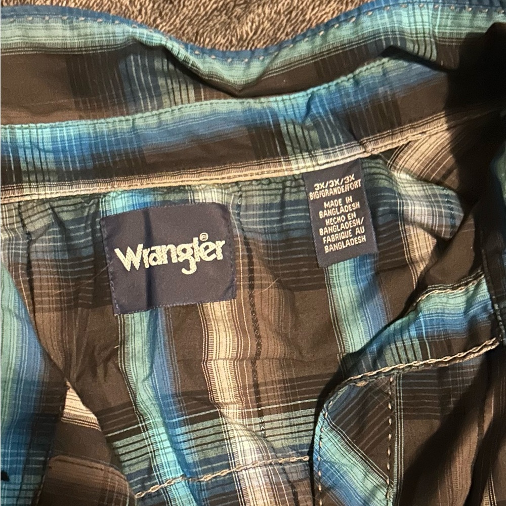 Wrangler Blue and Black Plaid Shirt